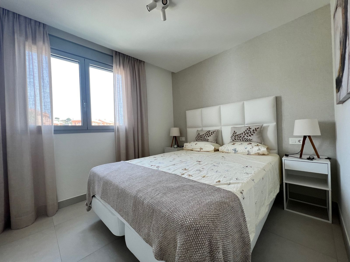 Piso de 2 Dormitorios y 2 Baños en venta en La Cala de Mijas