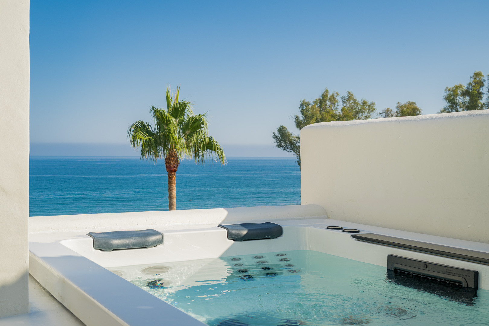Ático de 3 Dormitorios y 3 Baños en venta en Nueva Milla de Oro, Estepona