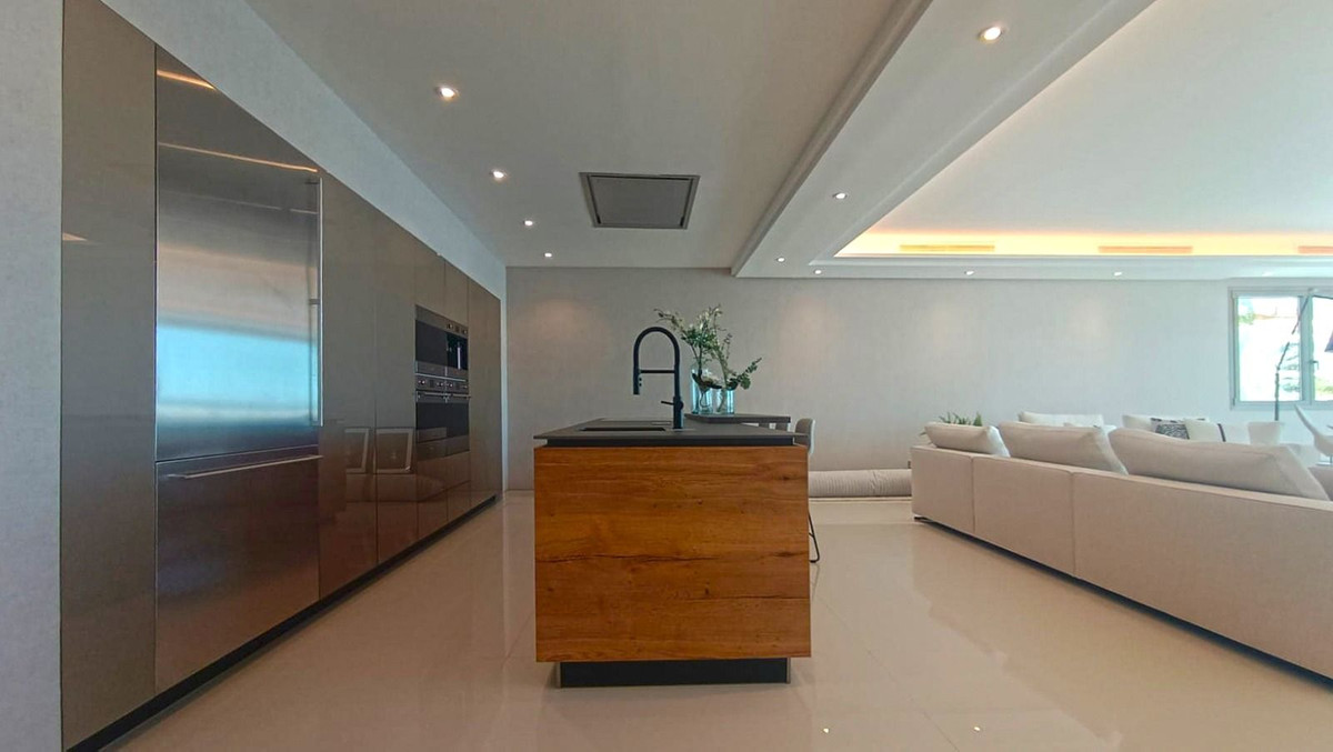 Piso de 4 Dormitorios en venta en Puerto Banús