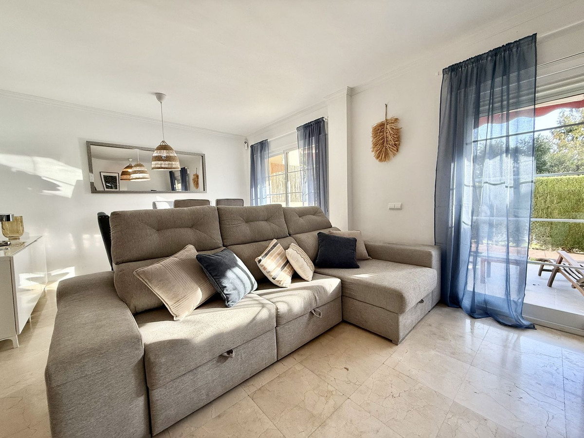 Casa Adosada de 3 Dormitorios y 2 Baños en alquiler vacacional en Nueva Andalucía, Marbella