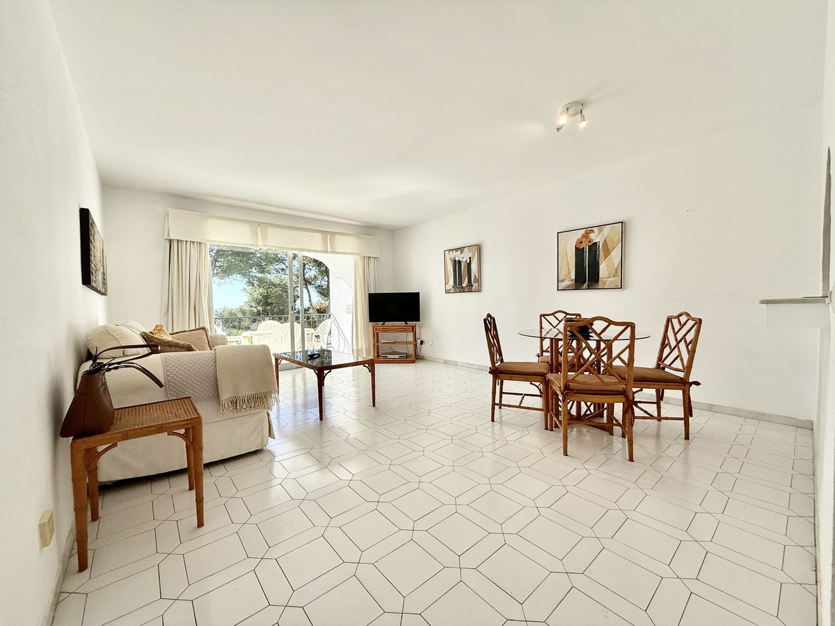 2 Bed - Apartment for Sale in Riviera del Sol, Mijas
