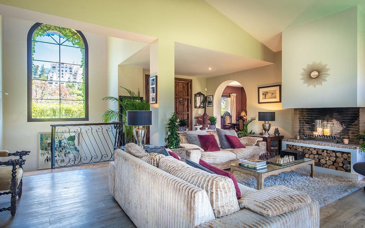 Casa de 3 Dormitorios y 4 Baños en venta en Estepona