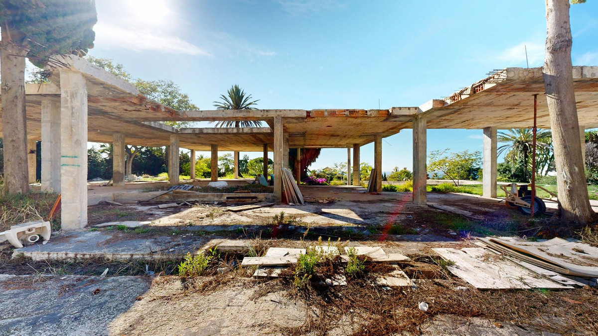 Terreno en venta en Las Chapas, Marbella