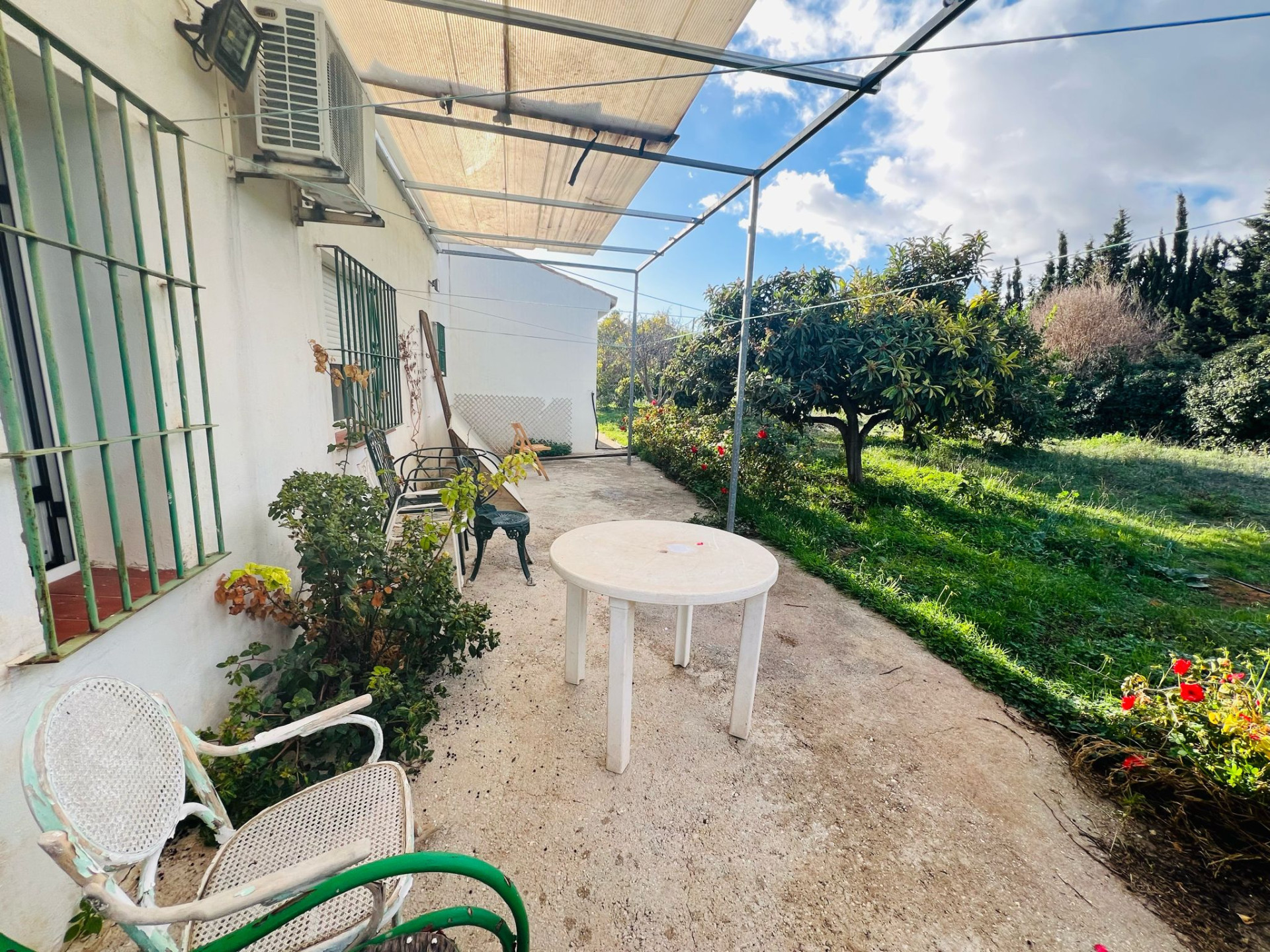 3 Bed, 2 Bath - Country House for Sale in Alhaurin de la Torre