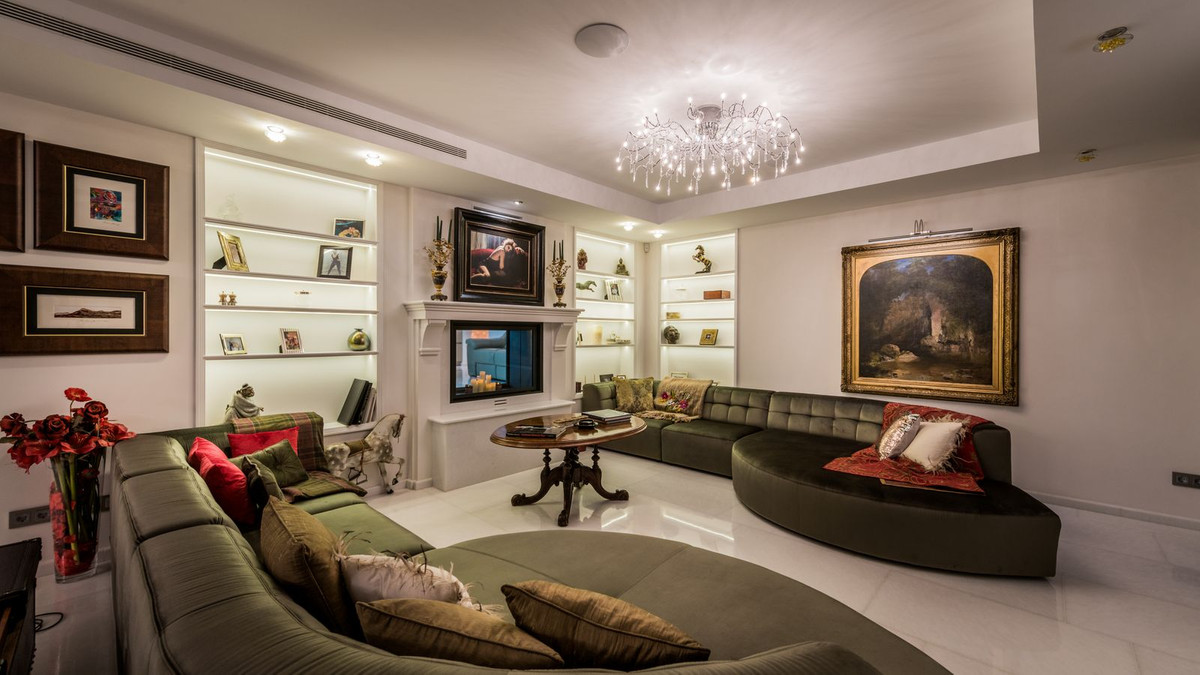 6 спални, 6 бани - Вила за продажба в Nueva Andalucia, Marbella