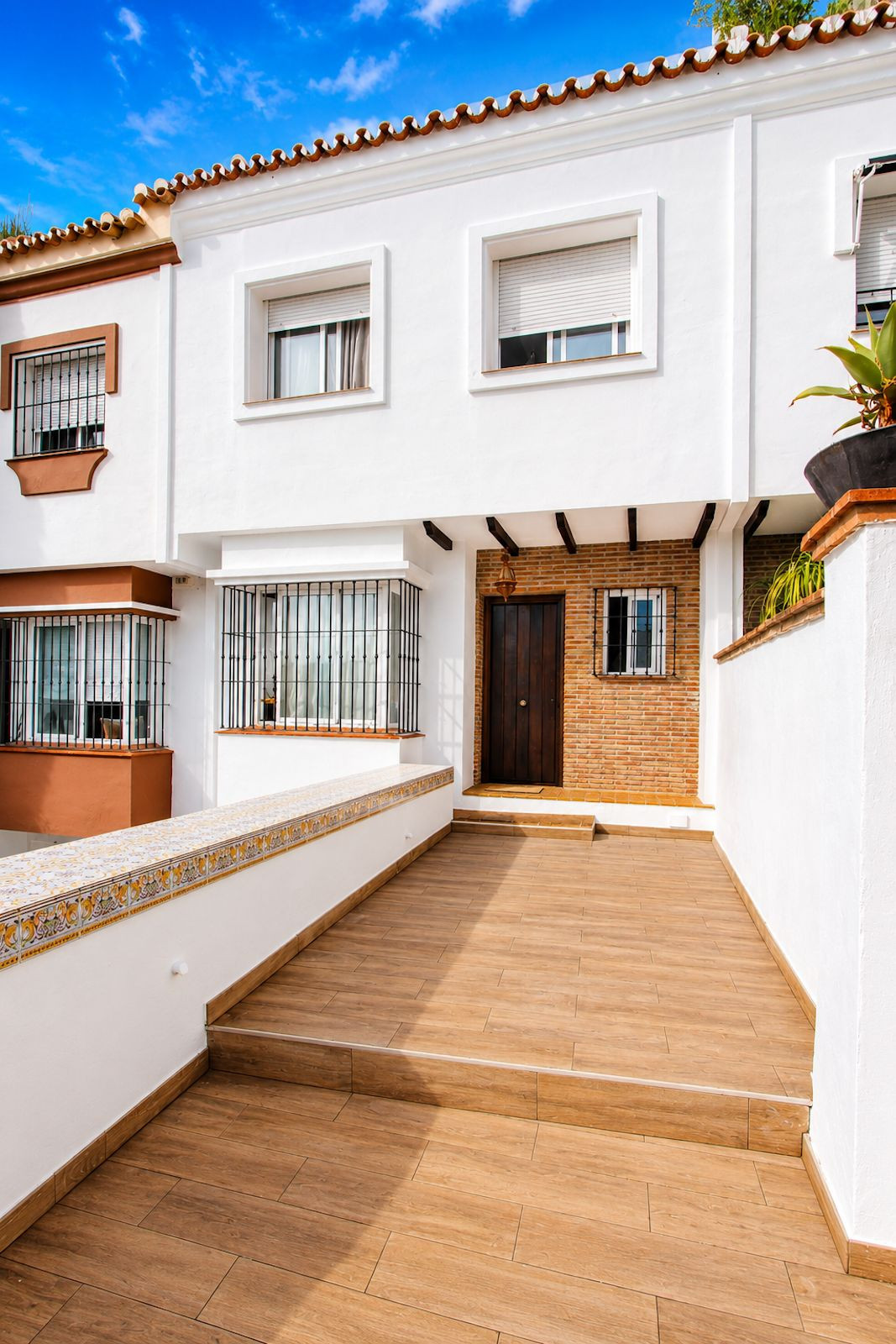 Casa Adosada de 3 Dormitorios en venta en Marbella