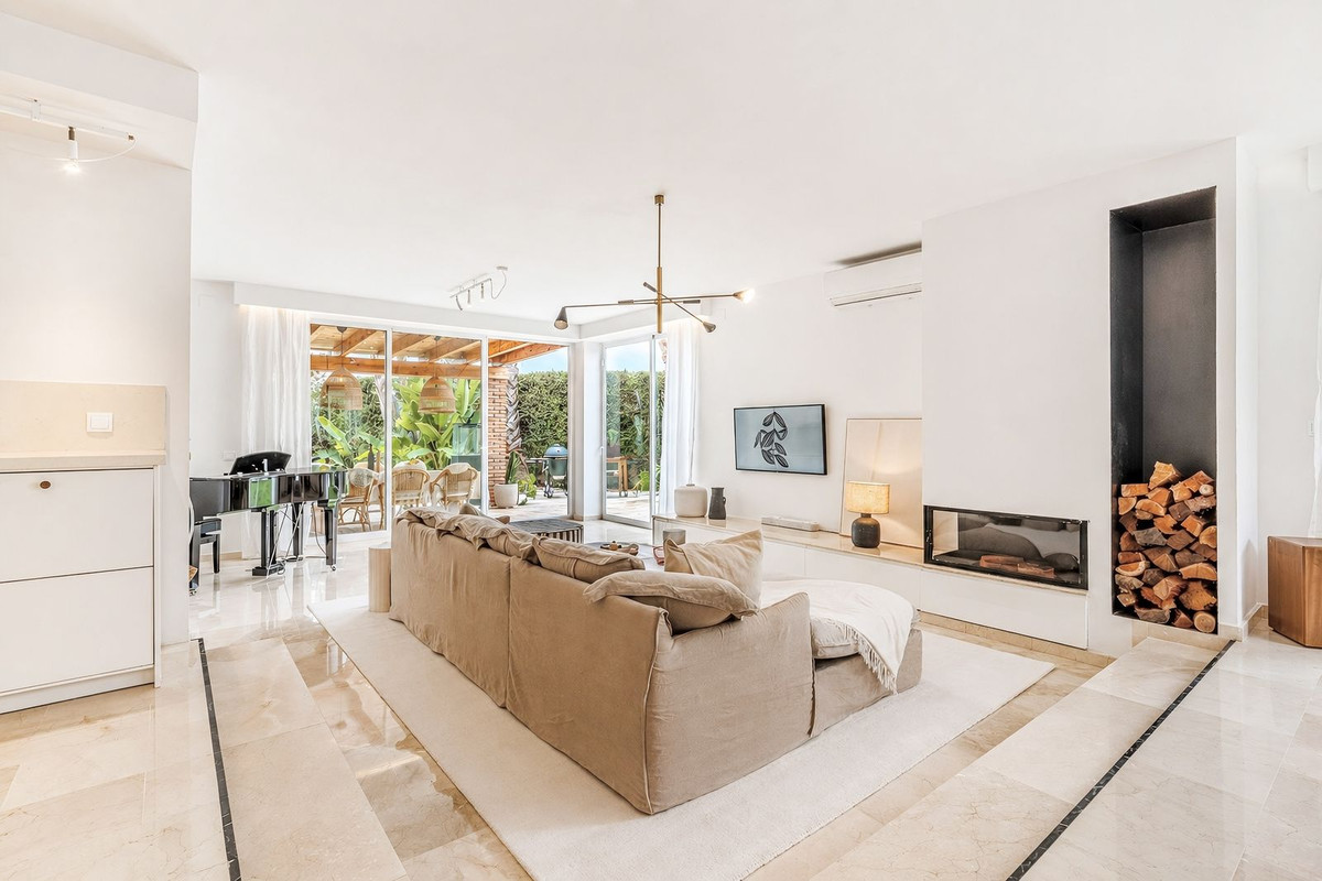 Casa de 4 Dormitorios en venta en San Pedro de Alcántara