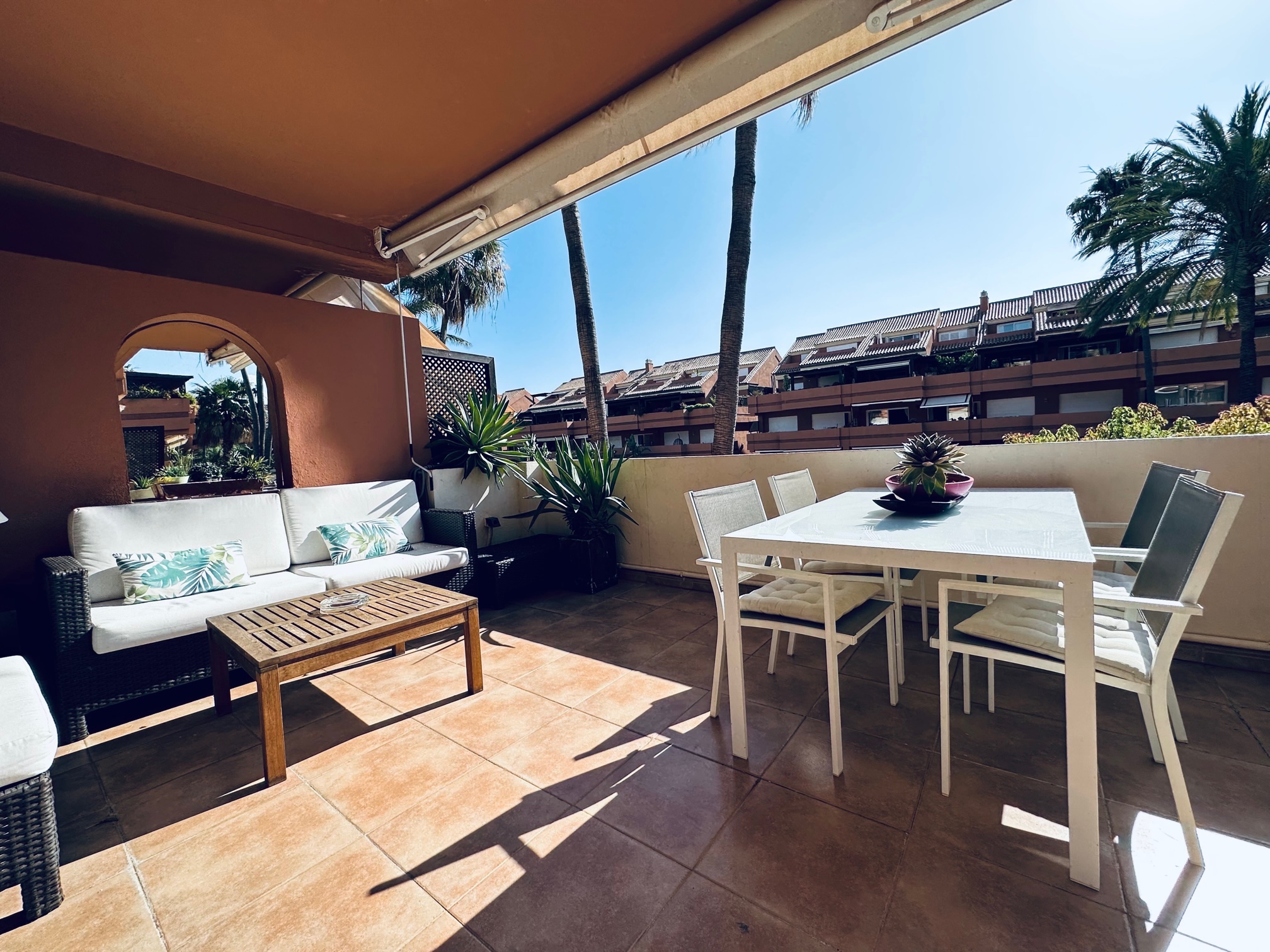 Piso de 2 Dormitorios en alquiler vacacional en Puerto Banús, Marbella