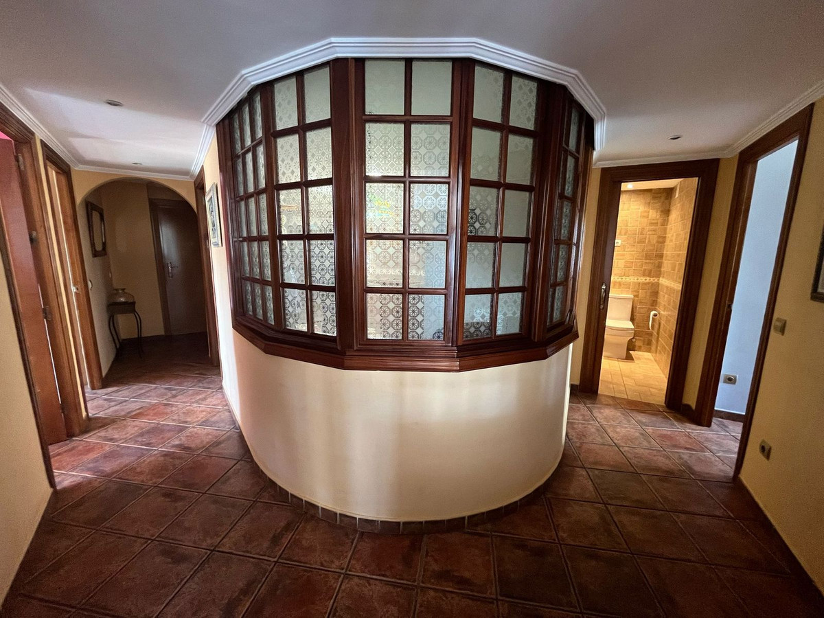 Piso de 3 Dormitorios en venta en Estepona