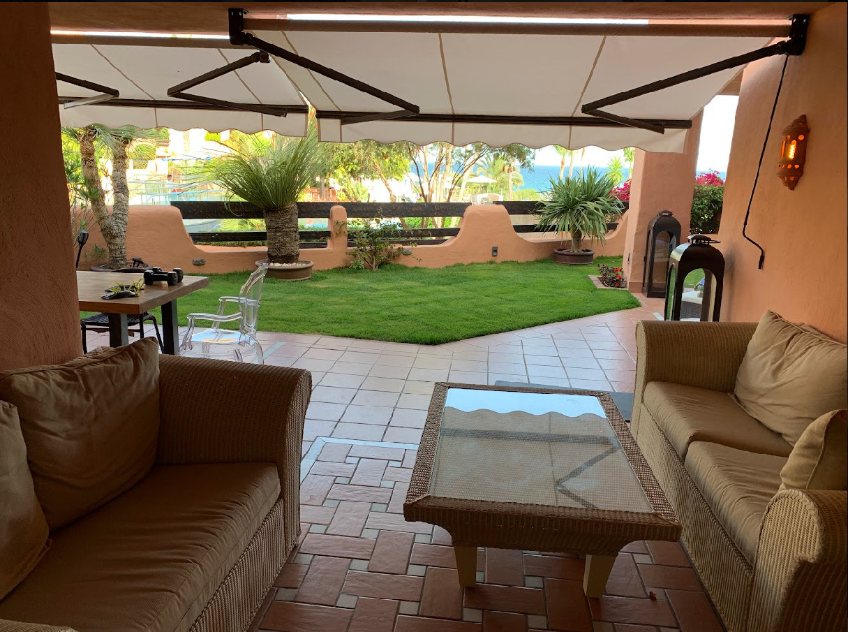 Piso de 4 Dormitorios en venta en La Alqueria, Estepona