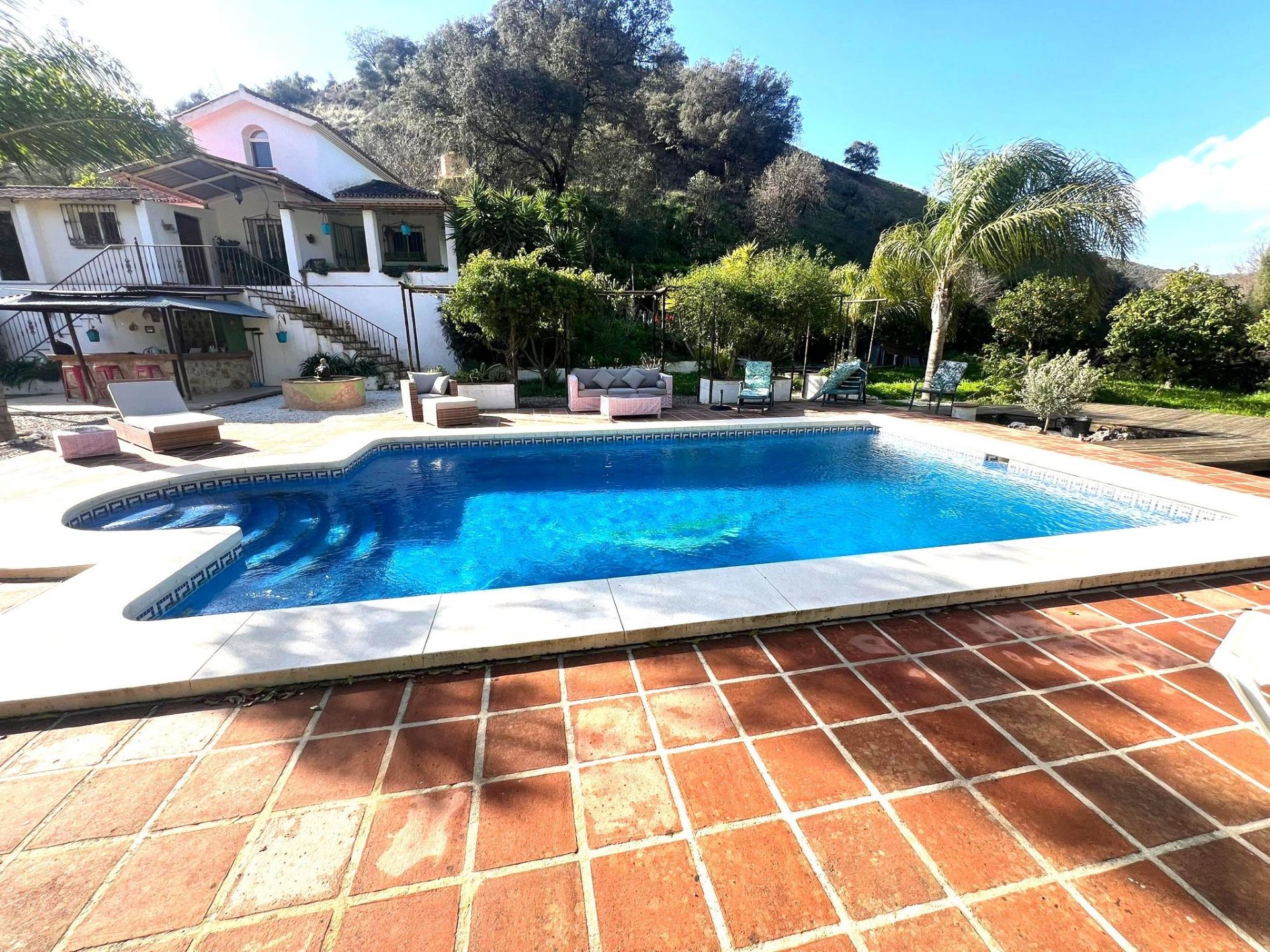Finca de 4 Dormitorios y 4 Baños en venta en Coin