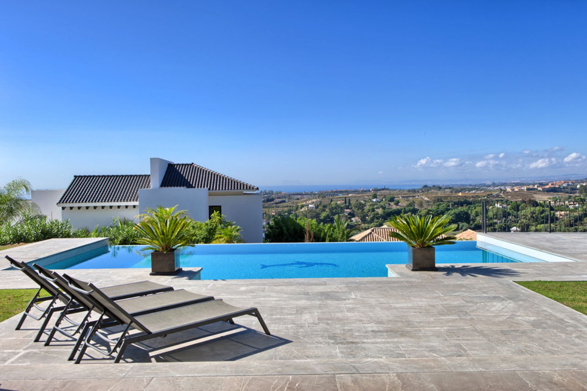 Casa de 6 Dormitorios en venta en Los Flamingos, Benahavís