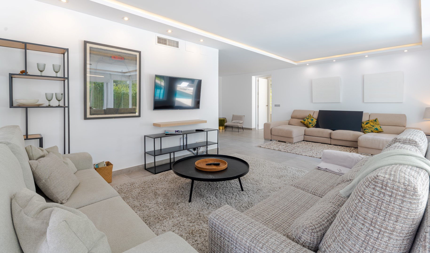 6 спални, 6 бани - Вила за продажба в Nueva Andalucia, Marbella