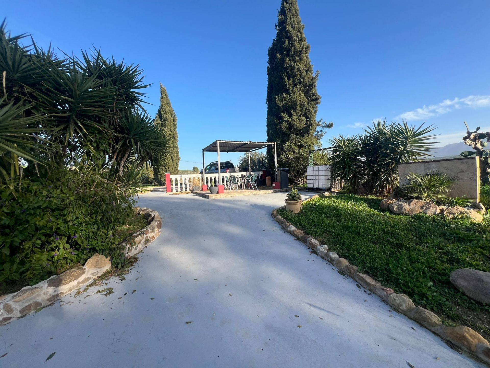 Finca de 5 Dormitorios en venta en Coin