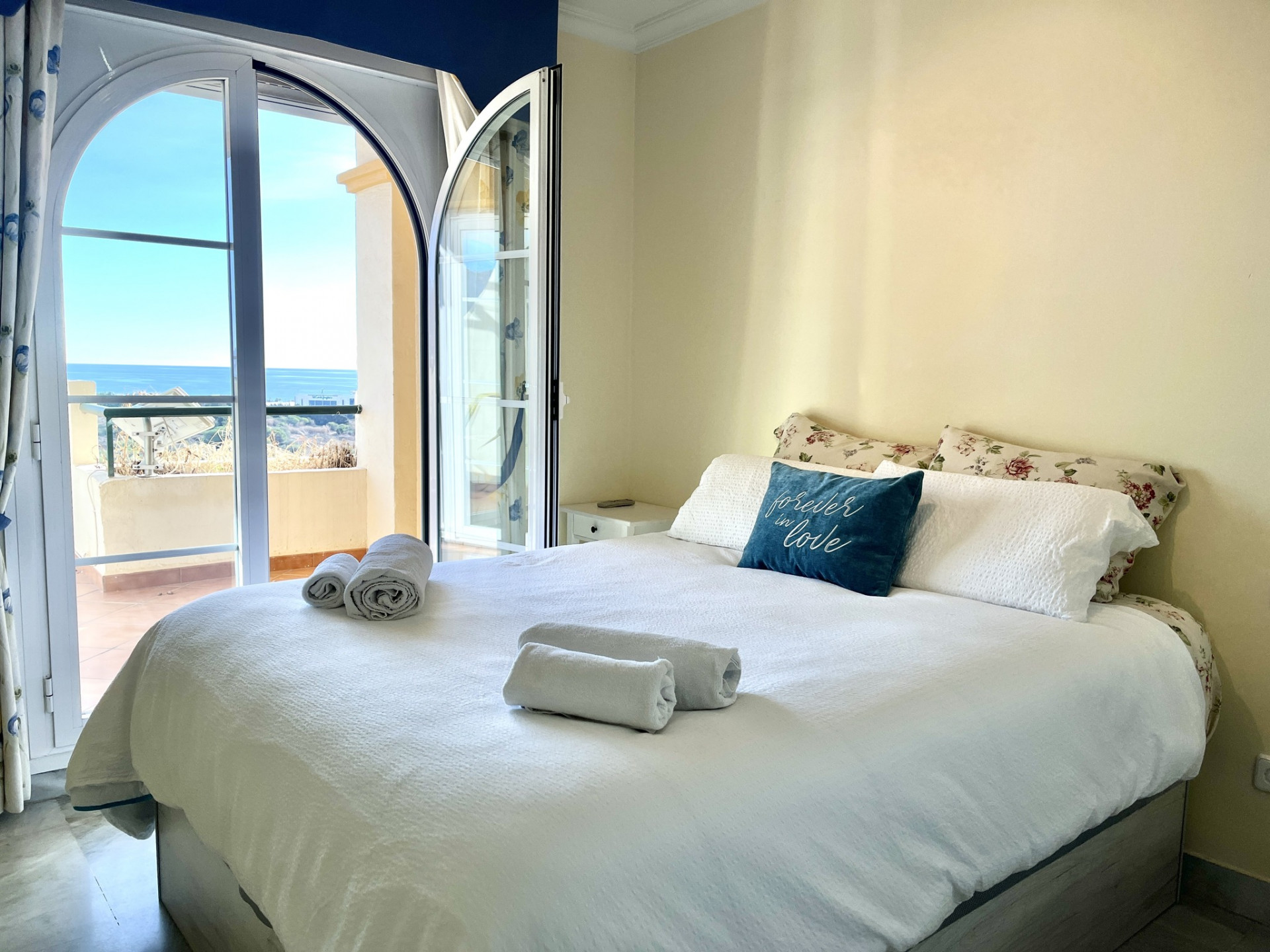 Piso de 2 Dormitorios en alquiler vacacional en Nueva Andalucía, Marbella