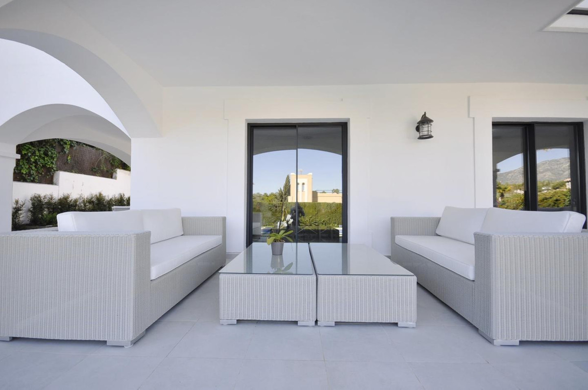 Casa de 6 Dormitorios en alquiler vacacional en Marbella Centro