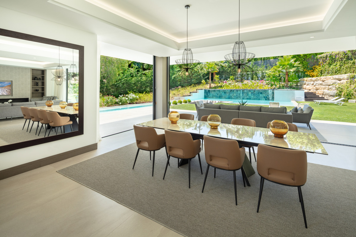 5 спални - Вила за продажба в Nueva Andalucia, Marbella