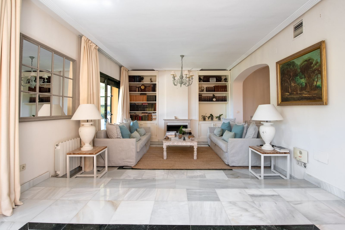 4 Bed, 5 Bath - Townhouse for Sale in Marbella Centre