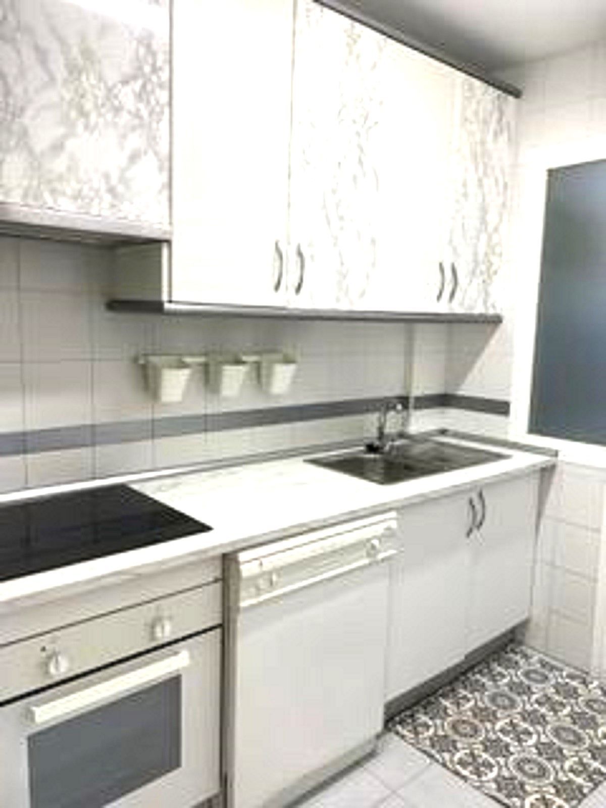 Piso de 2 Dormitorios y 2 Baños en venta en Calahonda, Mijas