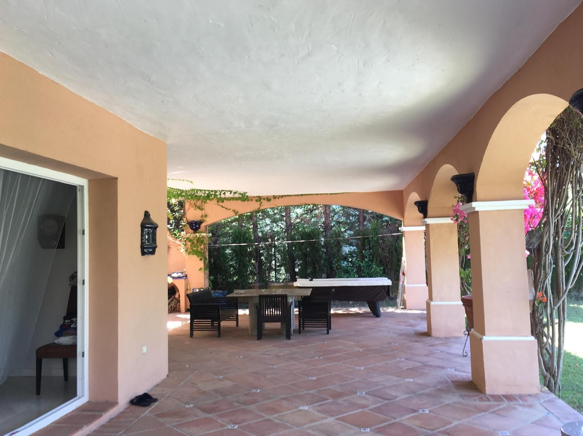 Casa de 4 Dormitorios en venta en Nueva Andalucía, Marbella