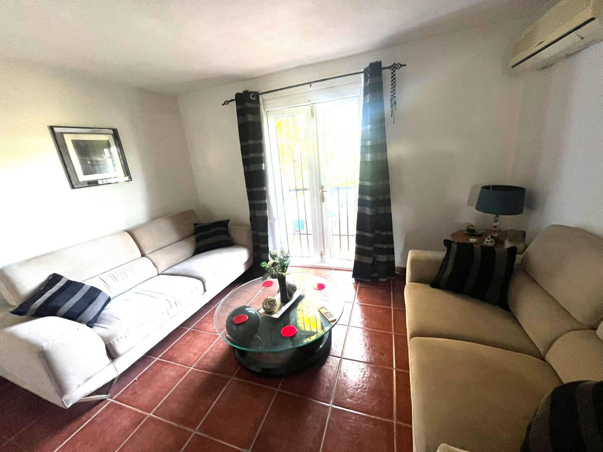 Finca de 5 Dormitorios en venta en Coin