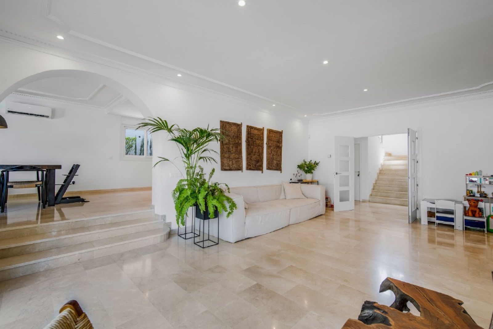 Вила за продажба в Nueva Andalucia, Marbella