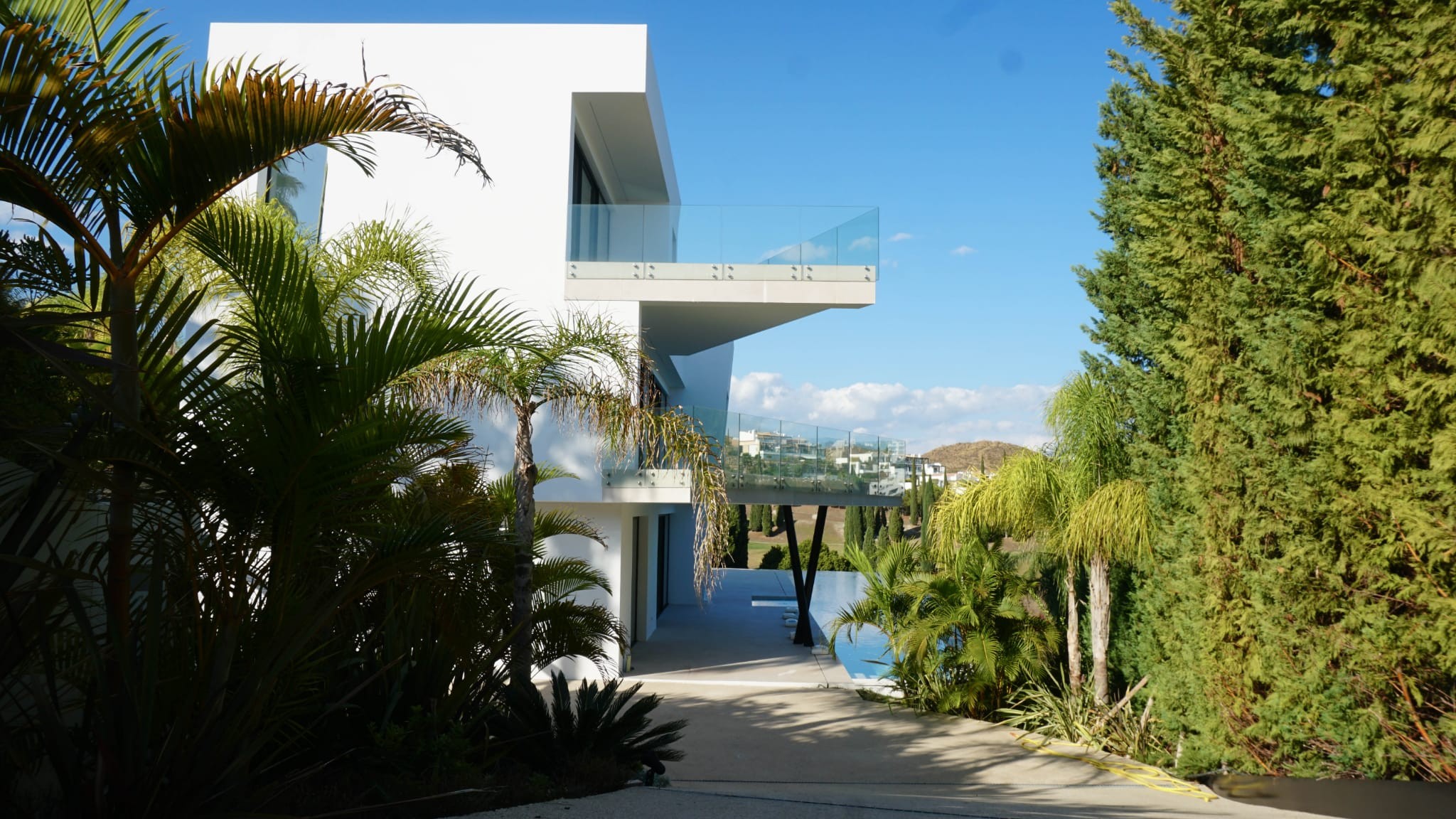 Casa de 4 Dormitorios y 6 Baños en venta en Los Flamingos, Benahavís