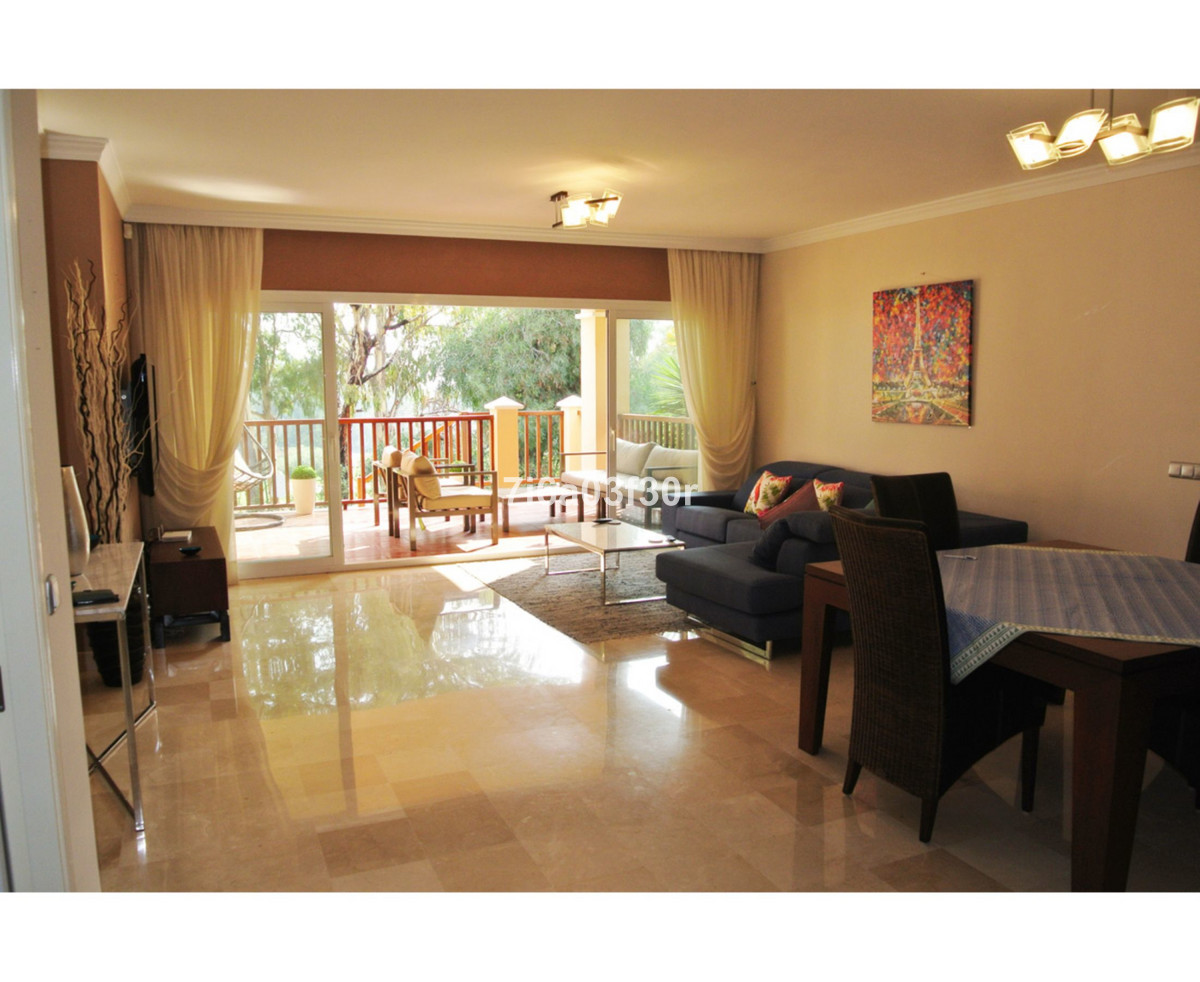 2 спални, 2 бани - Апартамент Ваканционен наем в Atalaya, Estepona