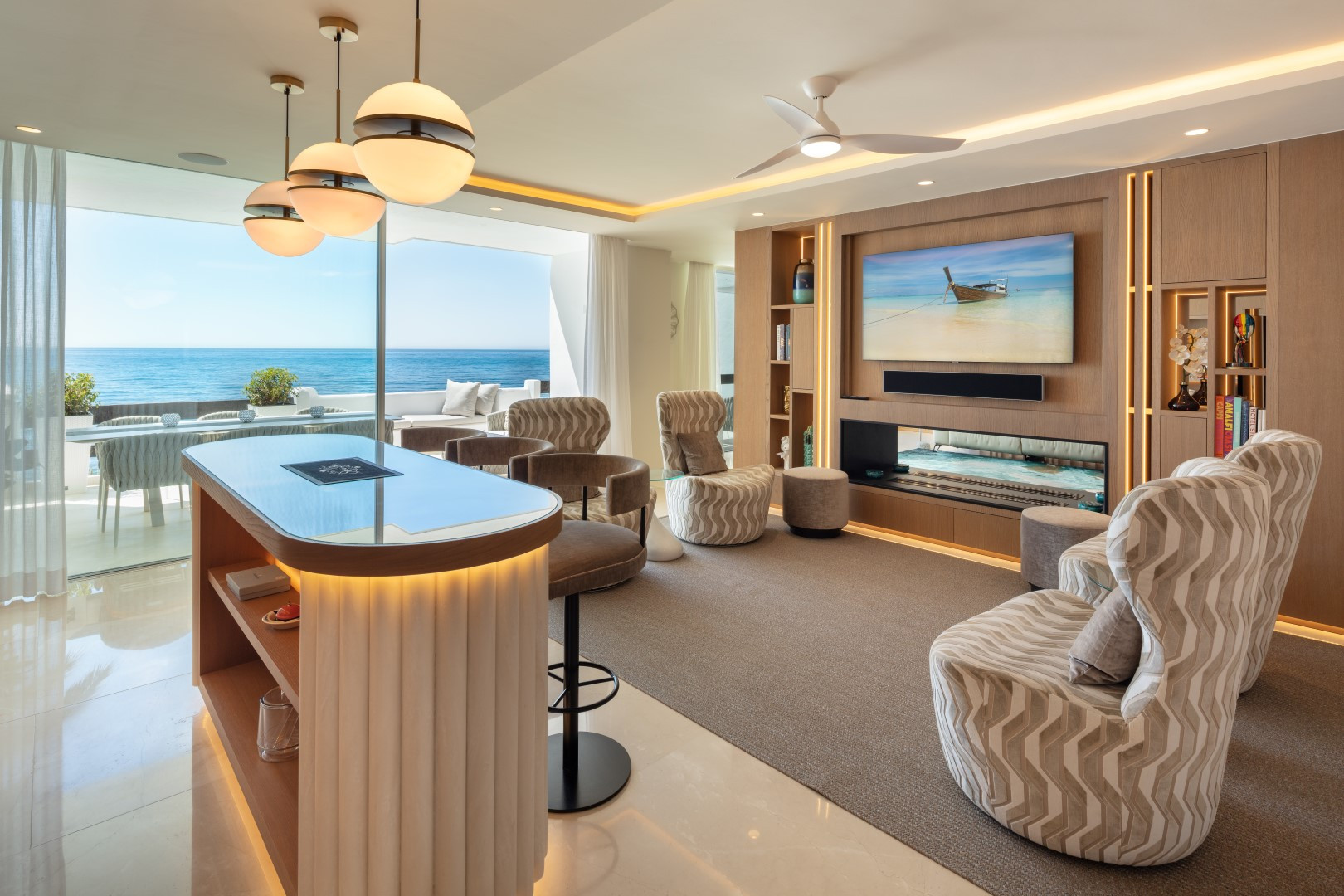 Piso de 6 Dormitorios y 8 Baños en venta en Milla de Oro, Marbella