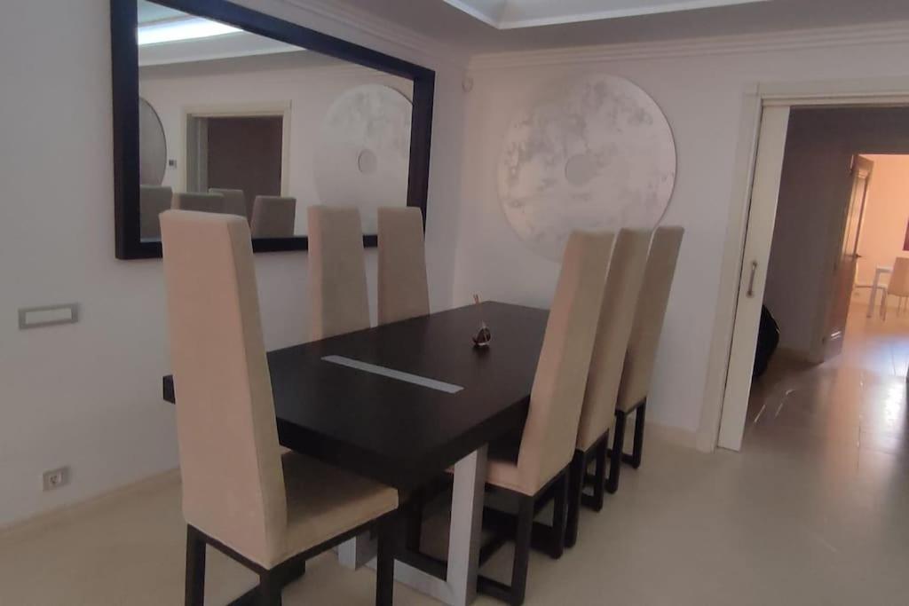 Piso de 3 Dormitorios y 3 Baños en alquiler vacacional en La Alqueria, Estepona