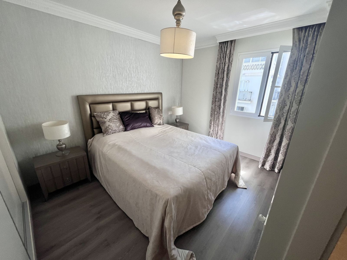 2 спални, 3 бани - Апартамент за продажба в Puerto Banús