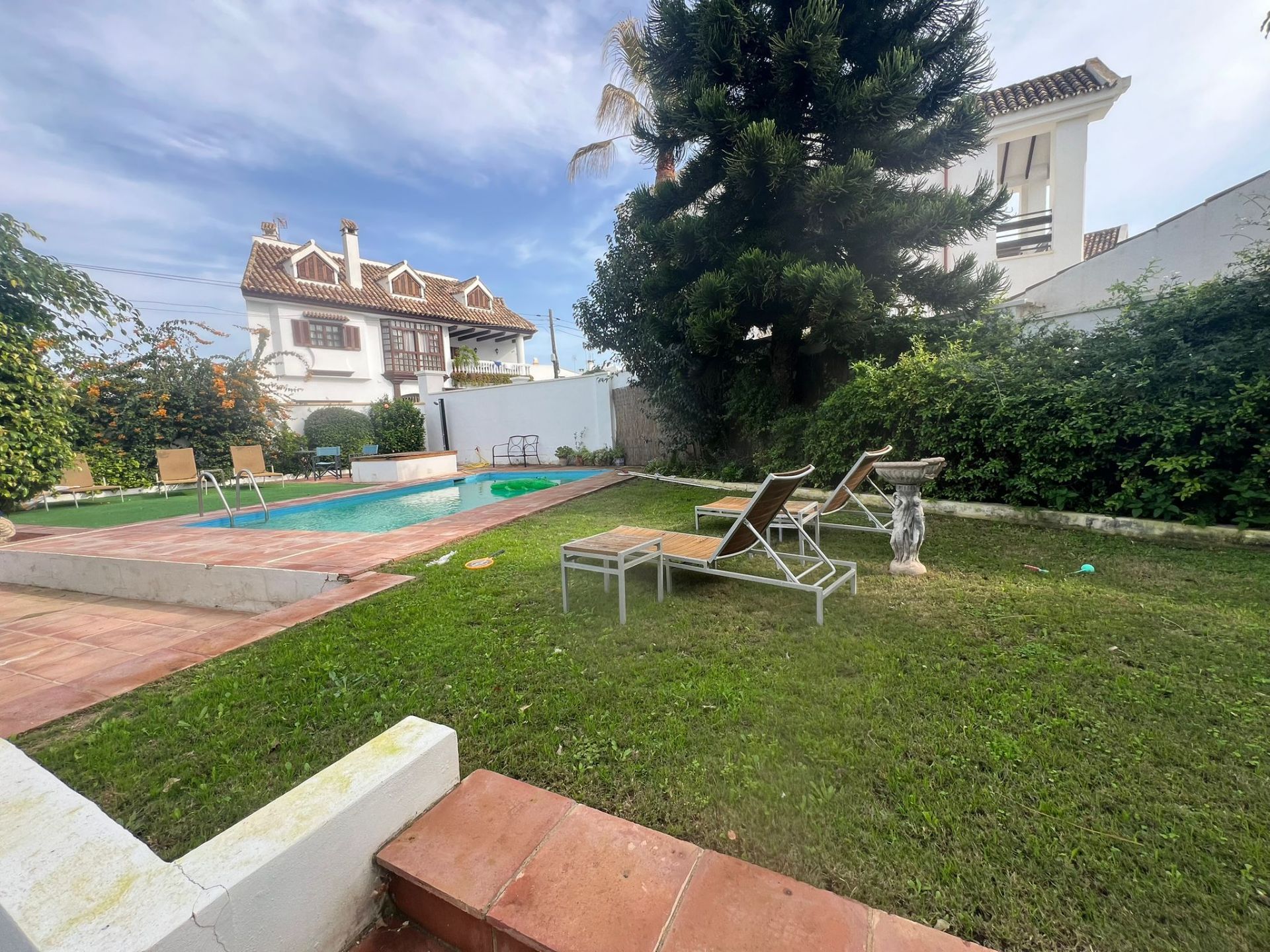 4 спални, 3 бани - Вила за продажба в Puerto Banus, Marbella