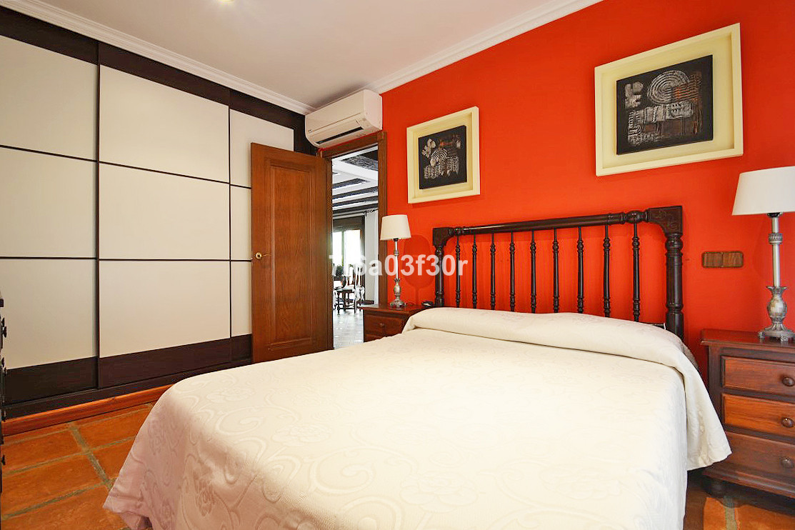 Casa de 4 Dormitorios en alquiler vacacional en Nueva Andalucía, Marbella
