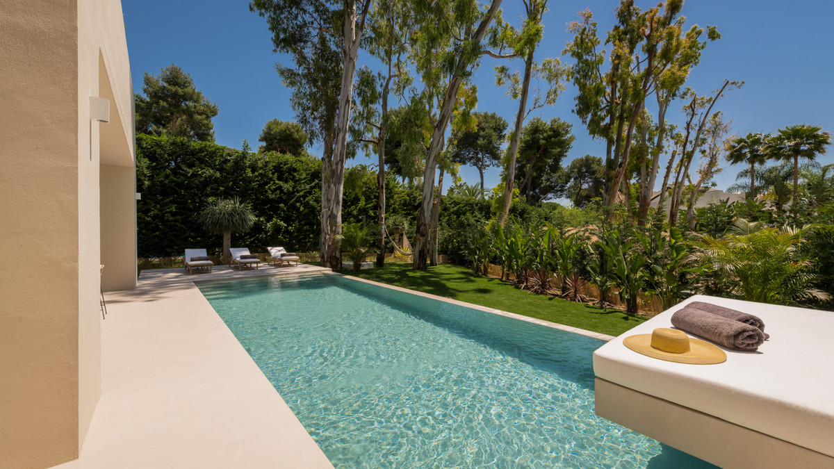 Casa de 5 Dormitorios y 6 Baños en alquiler vacacional en Marbella Centro
