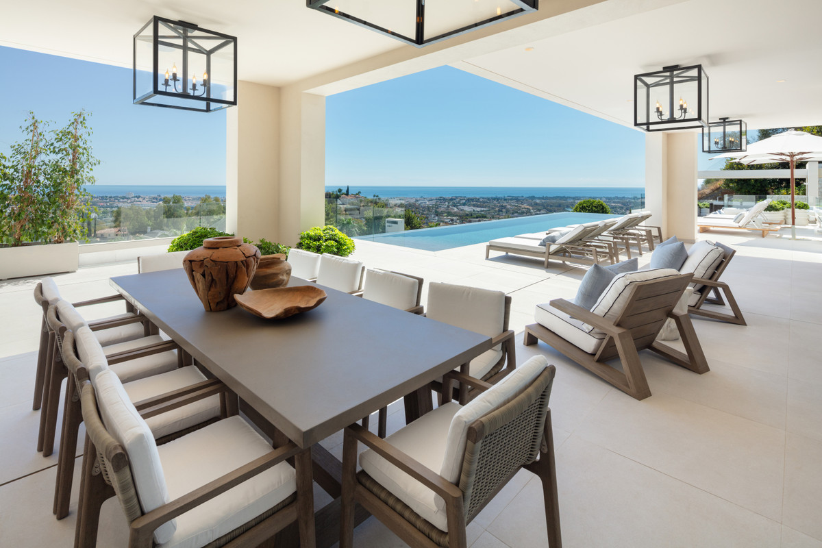 6 спални - Вила за продажба в Benahavis Pueblo