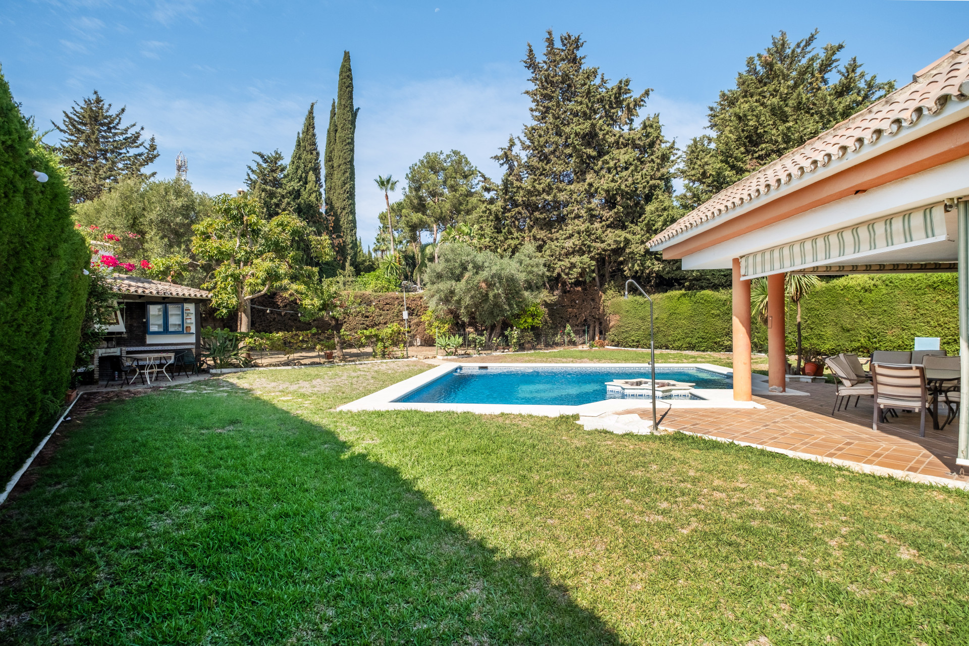 4 кровать 4 ванна Вилла для продажи в La Alqueria, Estepona