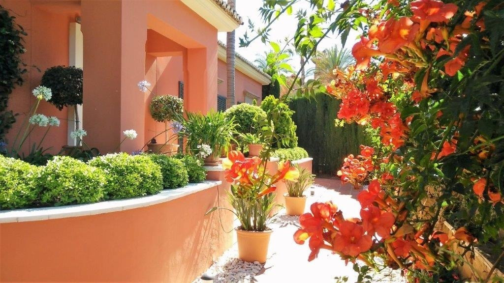 Casa de 5 Dormitorios y 5 Baños en alquiler vacacional en Marbella Centro