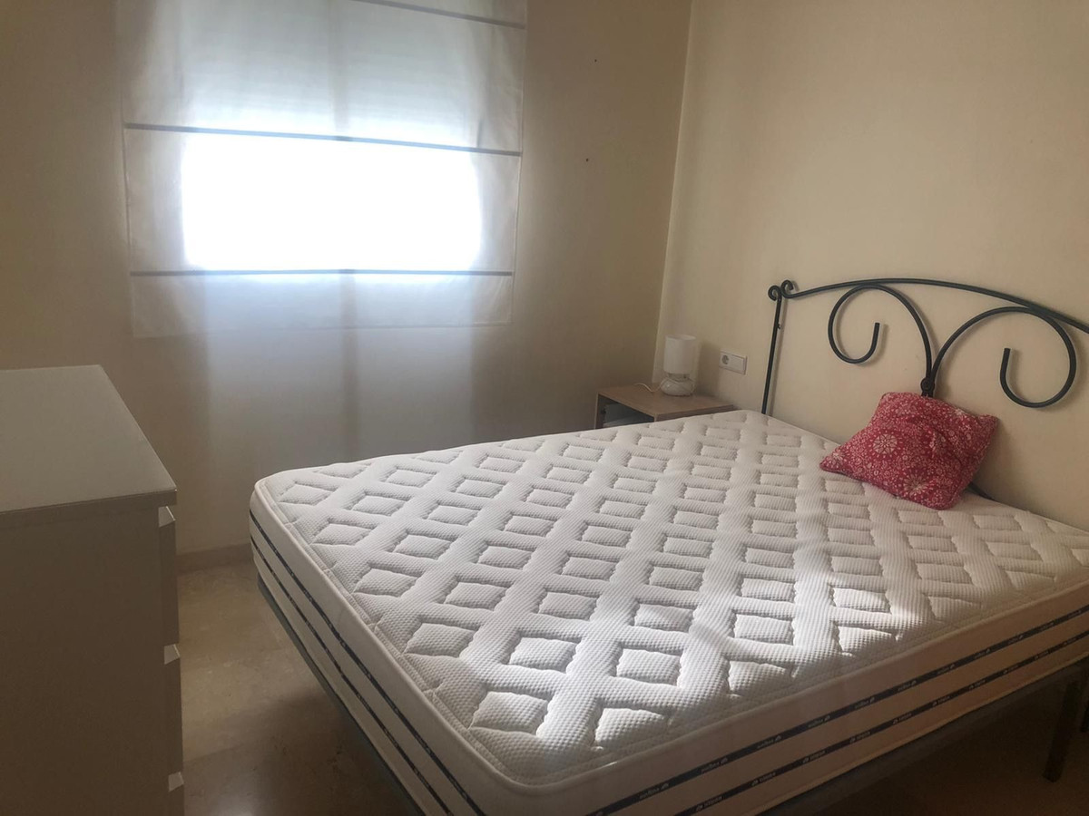 Piso de 2 Dormitorios en venta en Benalmádena