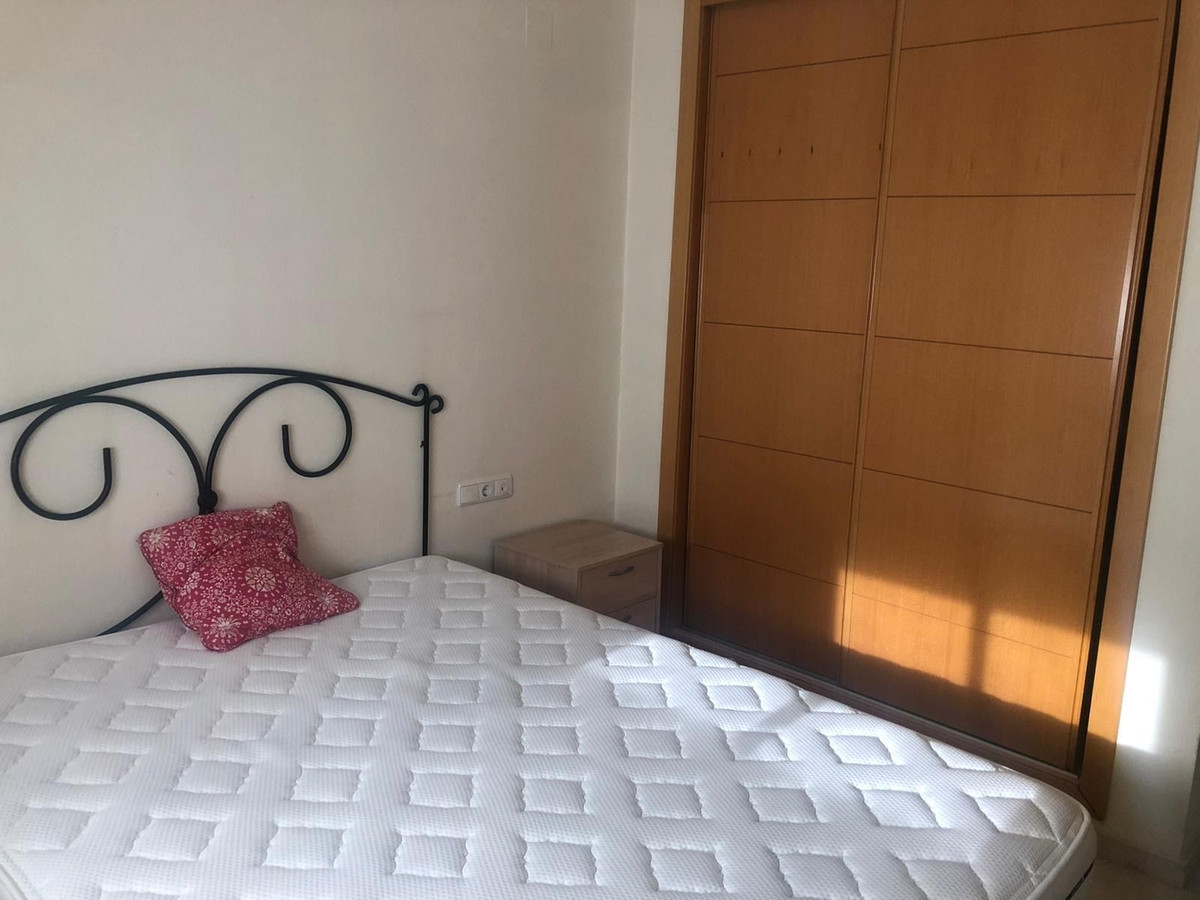 Piso de 2 Dormitorios en venta en Benalmádena