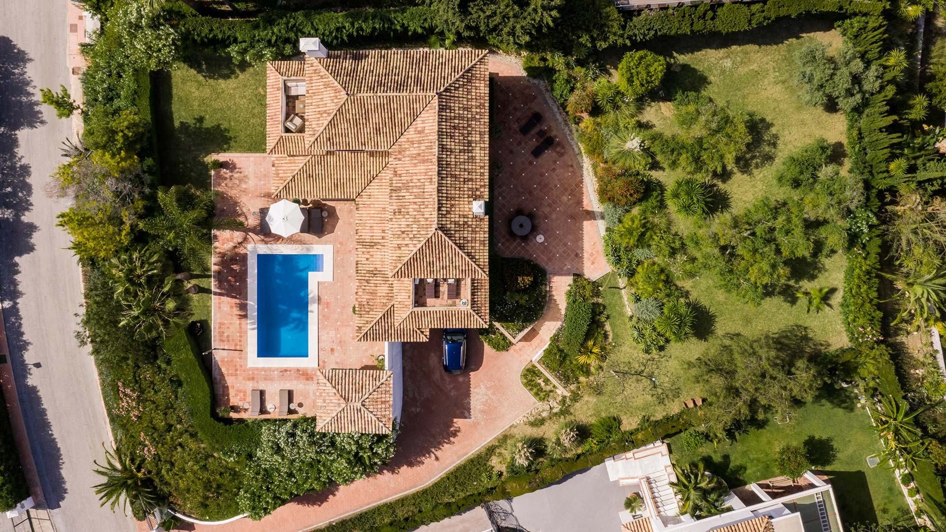 Casa de 4 Dormitorios en alquiler vacacional en Nueva Andalucía, Marbella