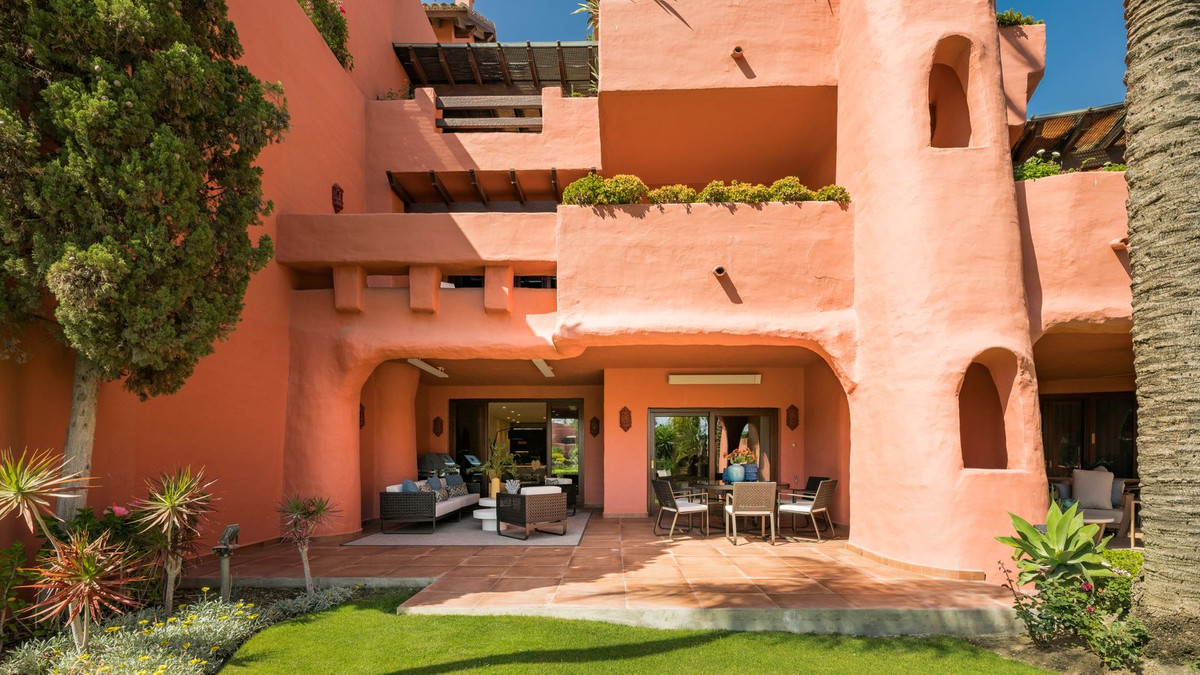 3 Bed, 3 Bath - Apartment for Sale in Estepona