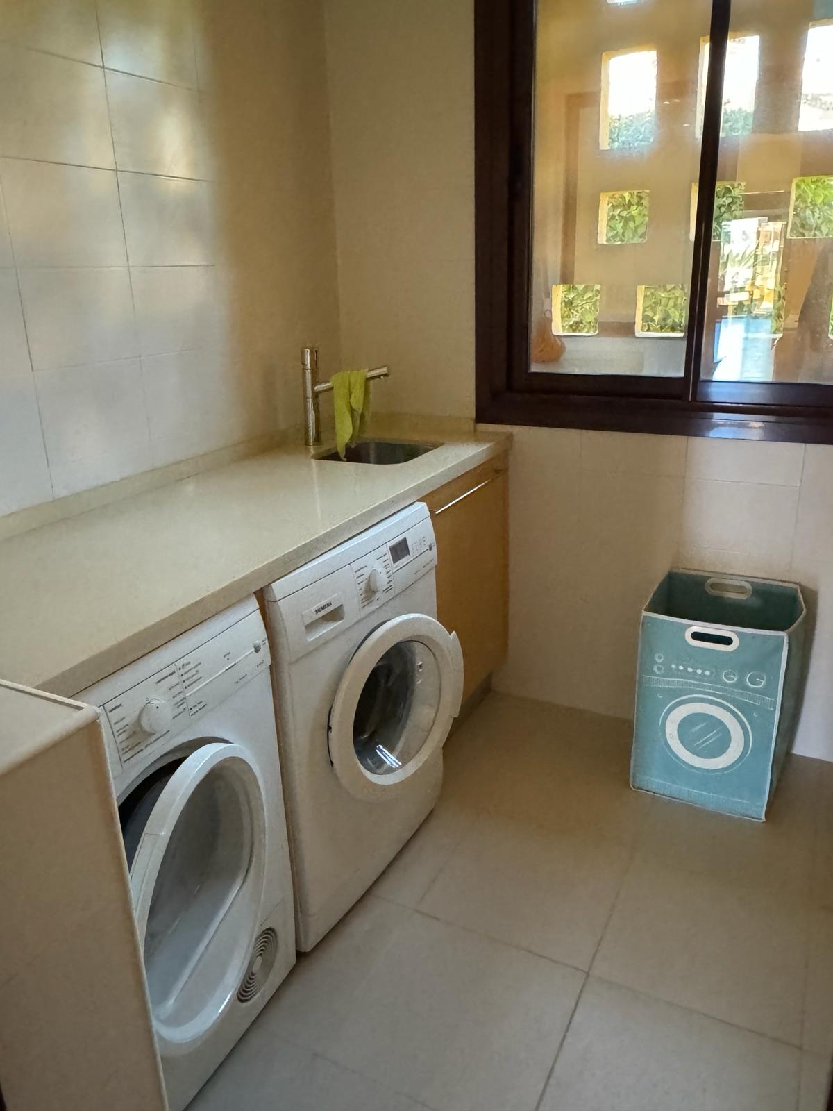 3 Bed - Apartment Holiday Rental in La Alqueria, Estepona