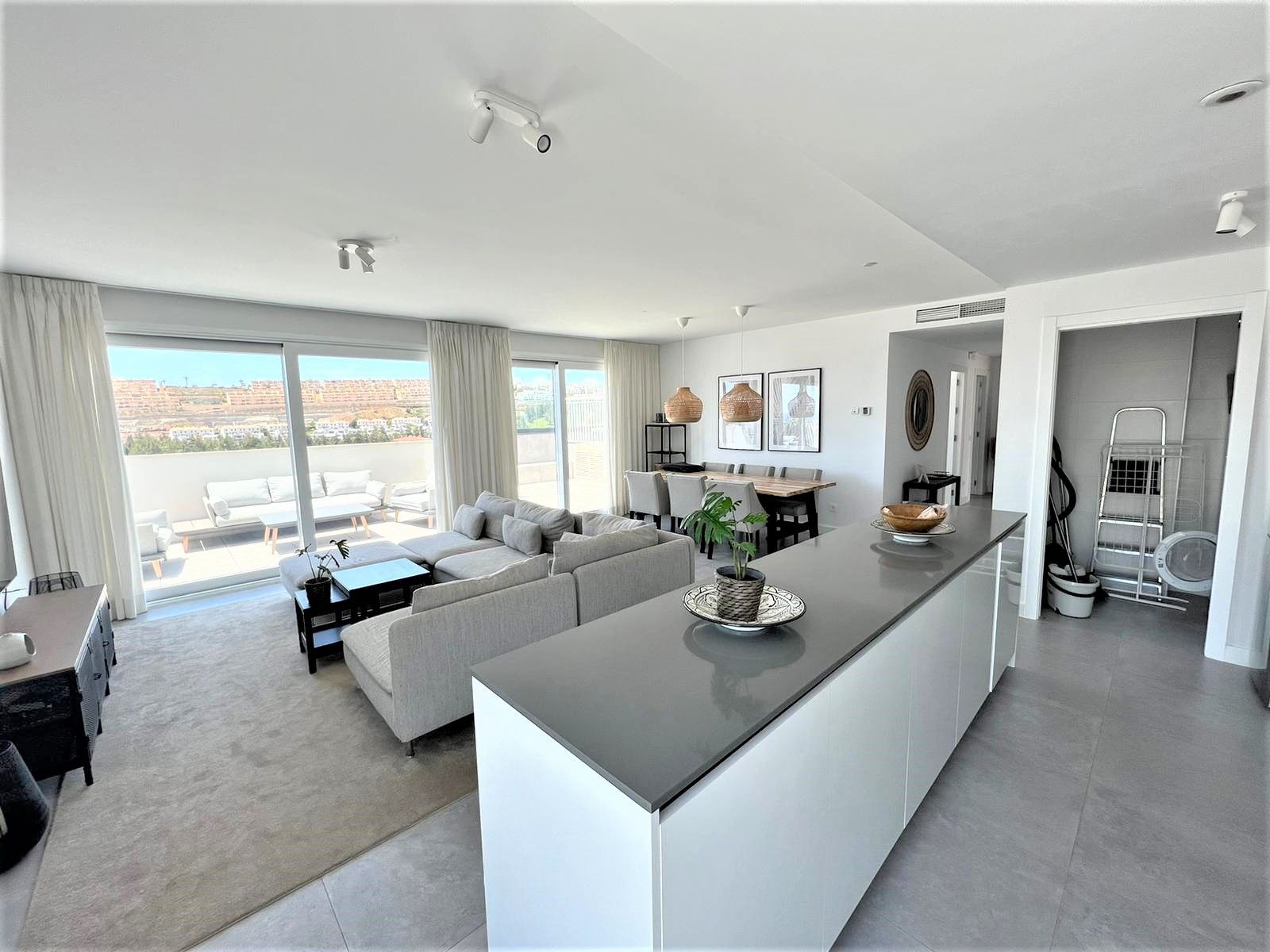 4 Bed - Penthouse for Sale in Mijas