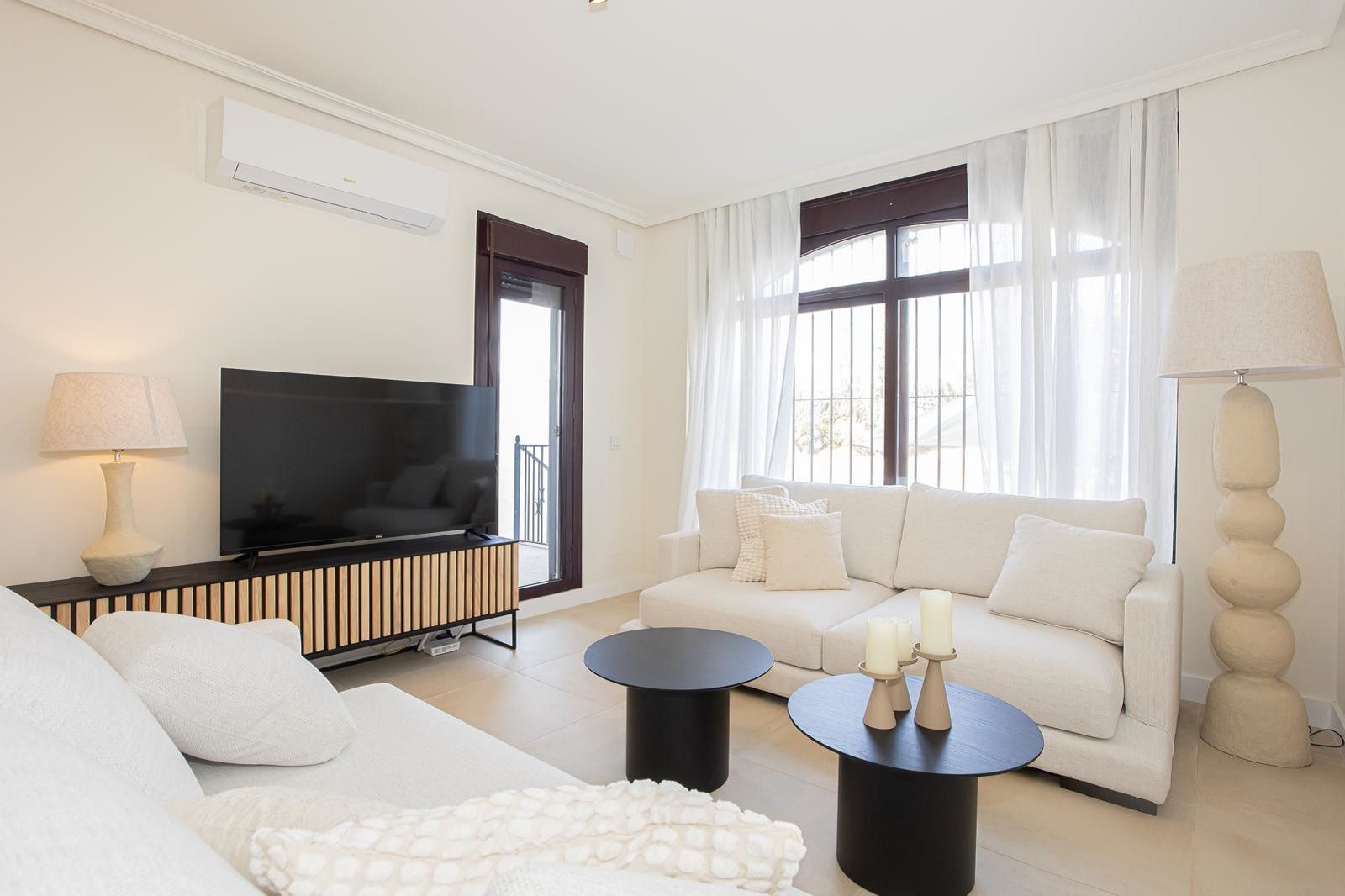 Piso de 3 Dormitorios en venta en Nueva Andalucía, Marbella
