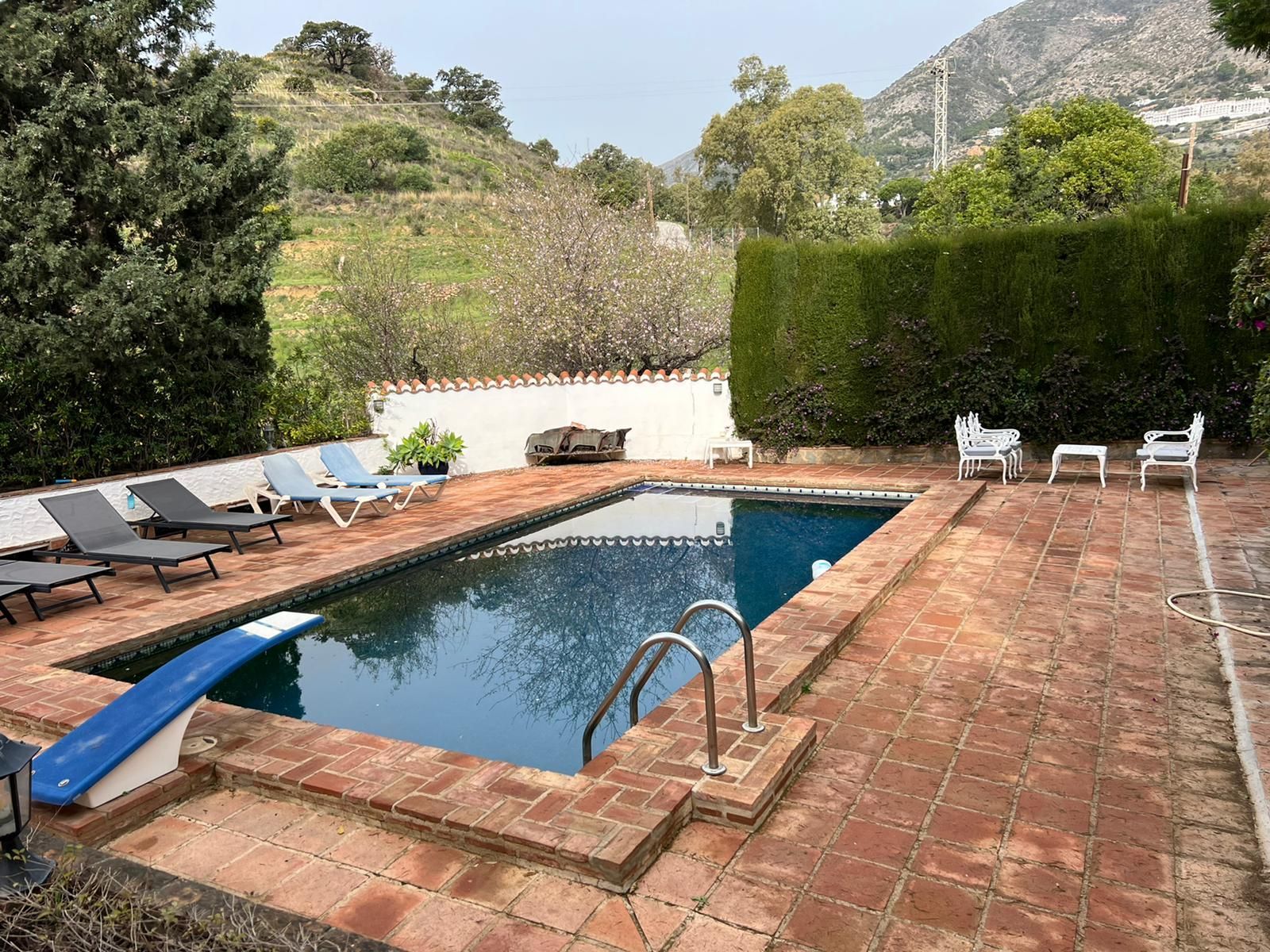 Finca de 5 Dormitorios en venta en Mijas