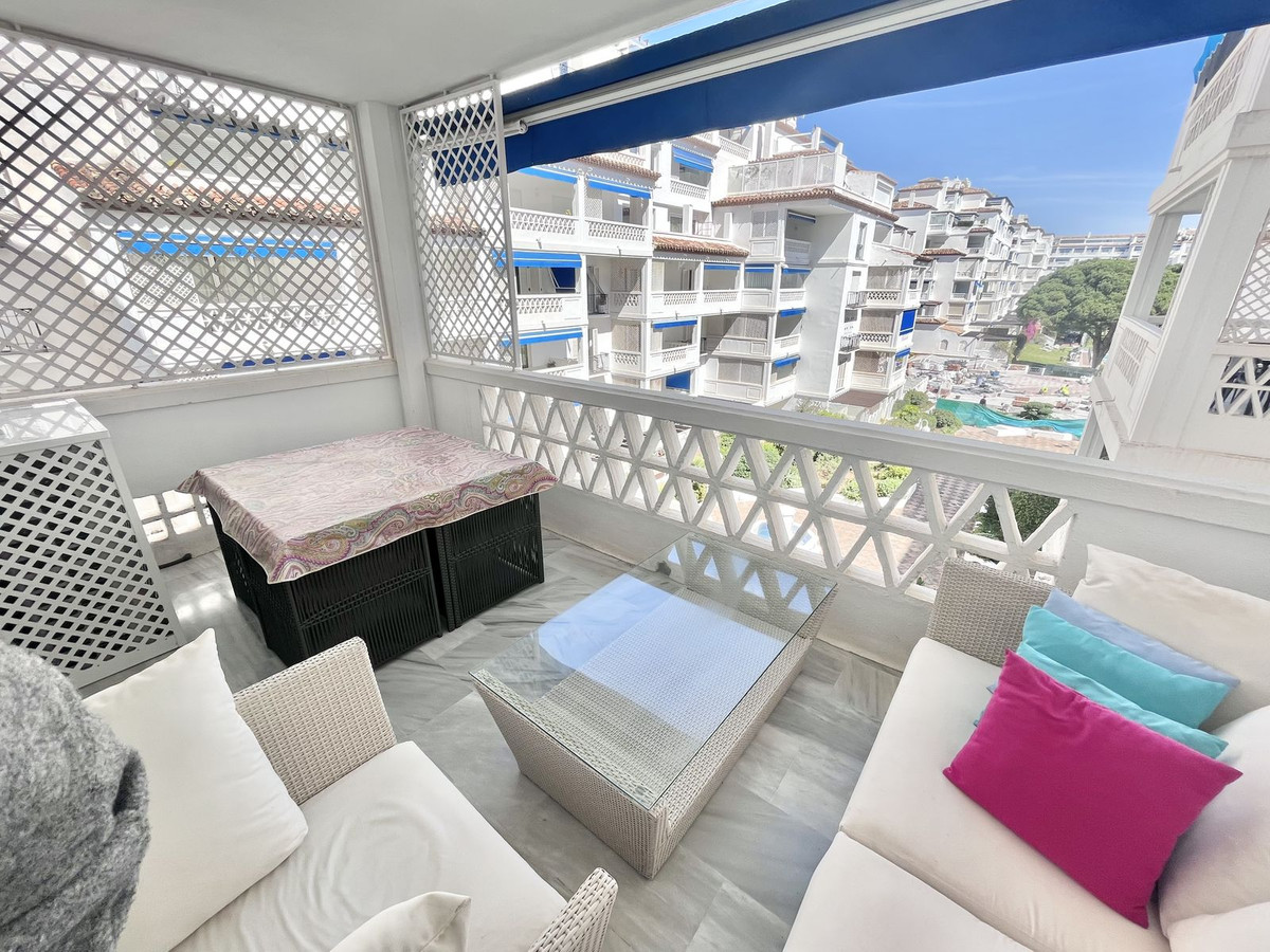 2 спални, 3 бани - Апартамент за продажба в Puerto Banús