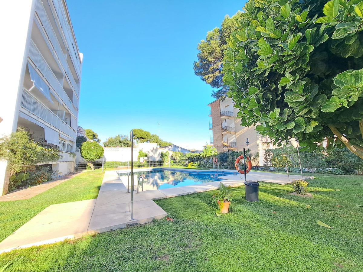 Piso de 1 Dormitorio en venta en Benalmádena