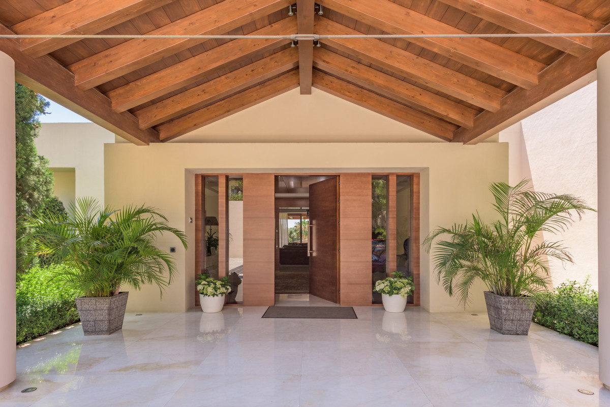 9 Slaapk. - Villa te koop in Sierra Blanca, Marbella