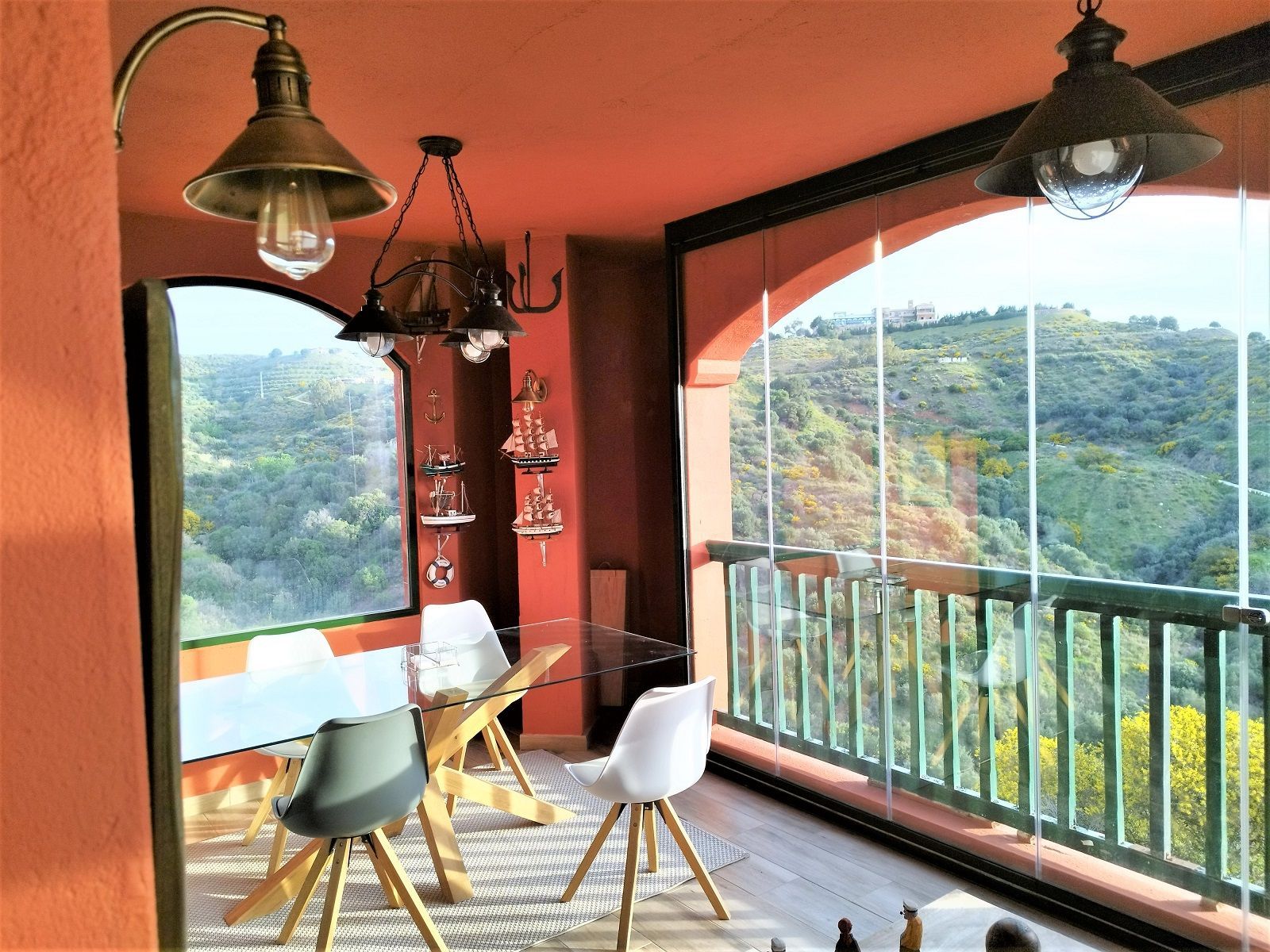 Ático de 3 Dormitorios y 3 Baños en venta en Mijas