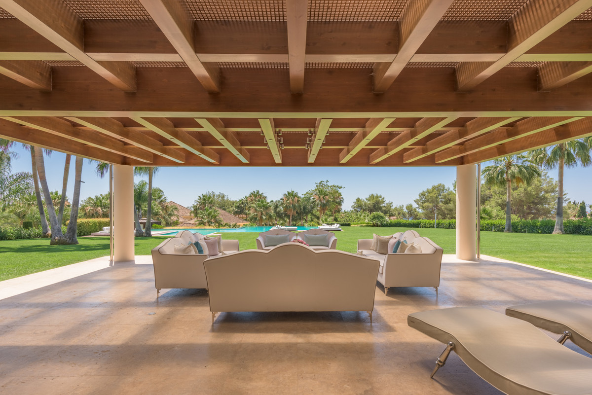 9 Slaapk. - Villa te koop in Sierra Blanca, Marbella